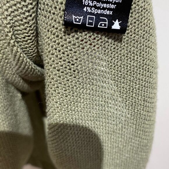 Vici Women's Olive Green Tundra Lace Tie-Up Closure Stretchy Knitted Top Large - Picture 6 of 9